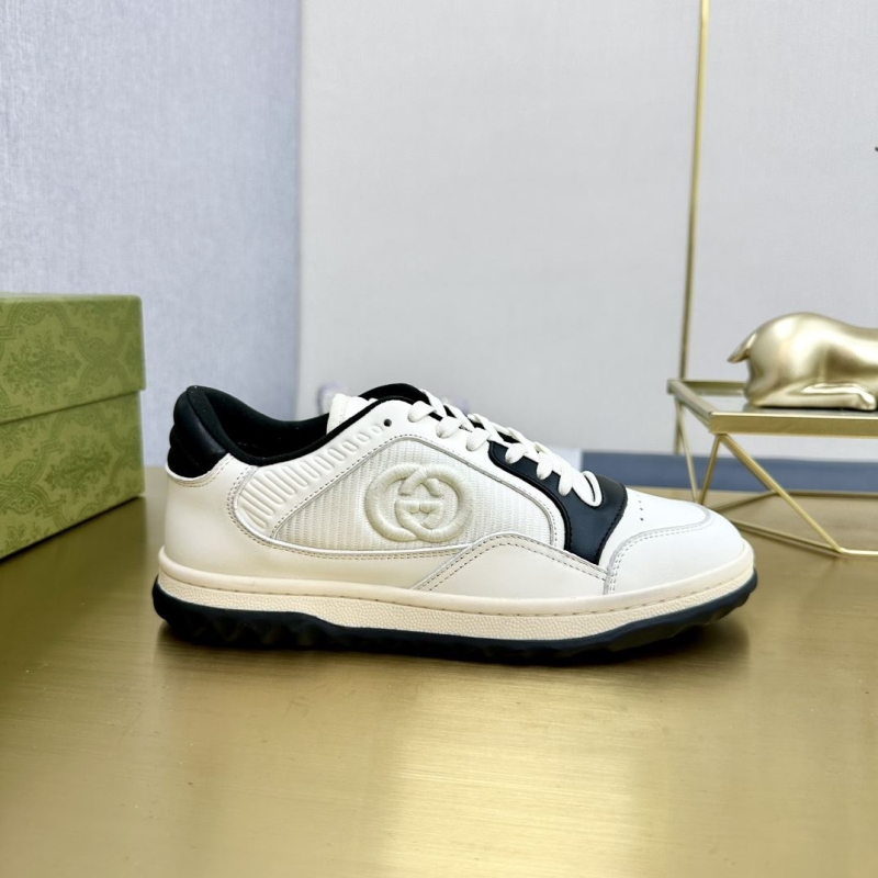 G*u*i casual shoes